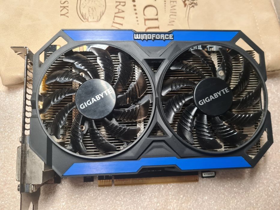 Видеокарта Gigabyte 4 Gb GTX 960 Windforce