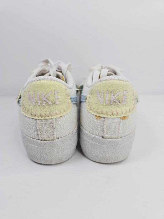 NIKE BLAZER LOWPLATFORM SE NN Trampki damskie białe rozm. 37,5