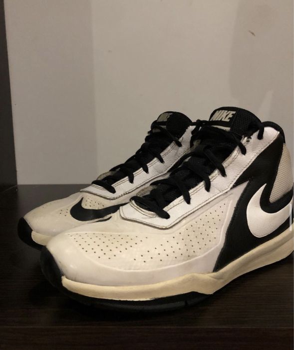 Кросівки найк