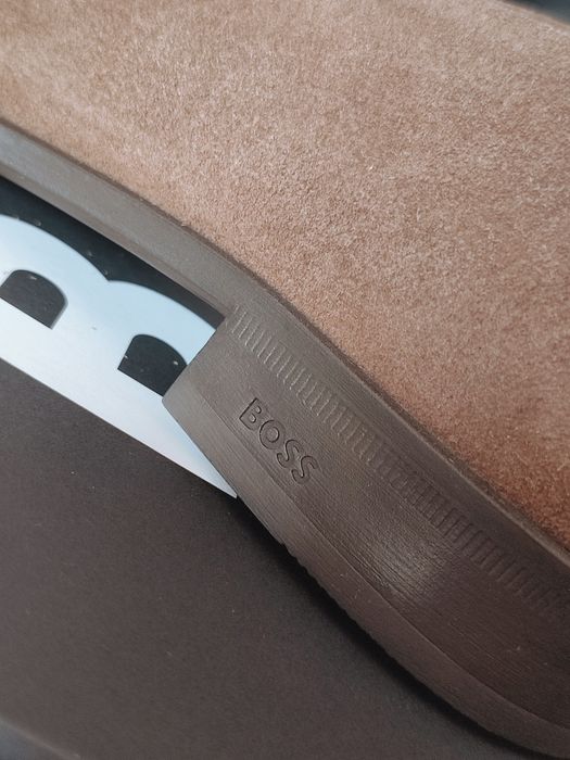 Sapatos BOSS 40.5 Novos