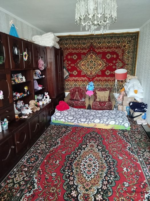 Продаю 3- х кімнатну квартиру в центрі міста   Миколаєва.