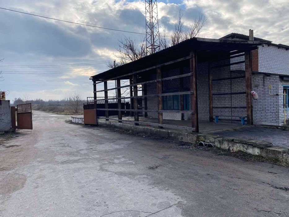 Виробництво 2700м + 1,6 га з ЖД гілкою