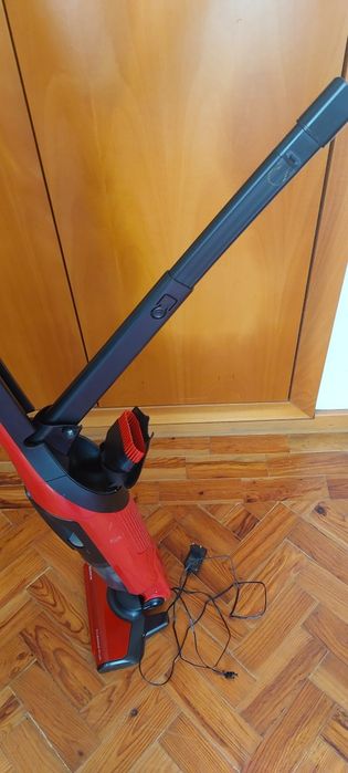 Aspirador vertical Bosch série 4