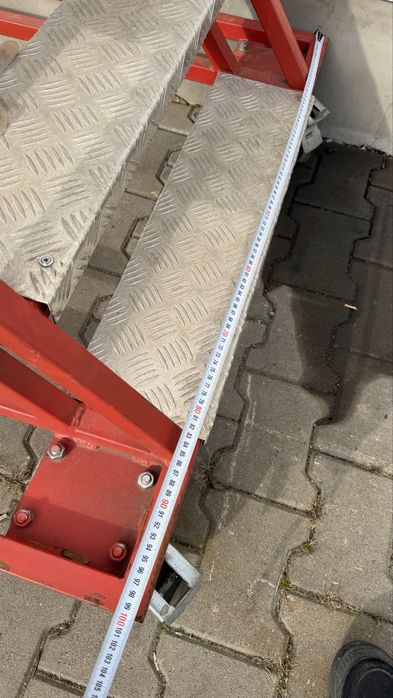 Podest jezdny magazynowy