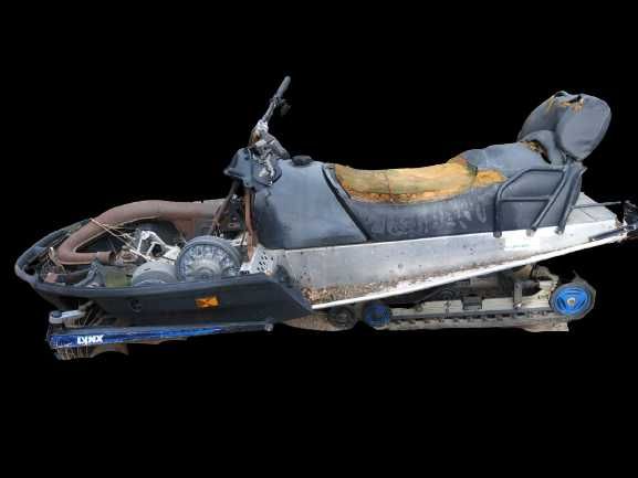 Skuter snieżny lynx