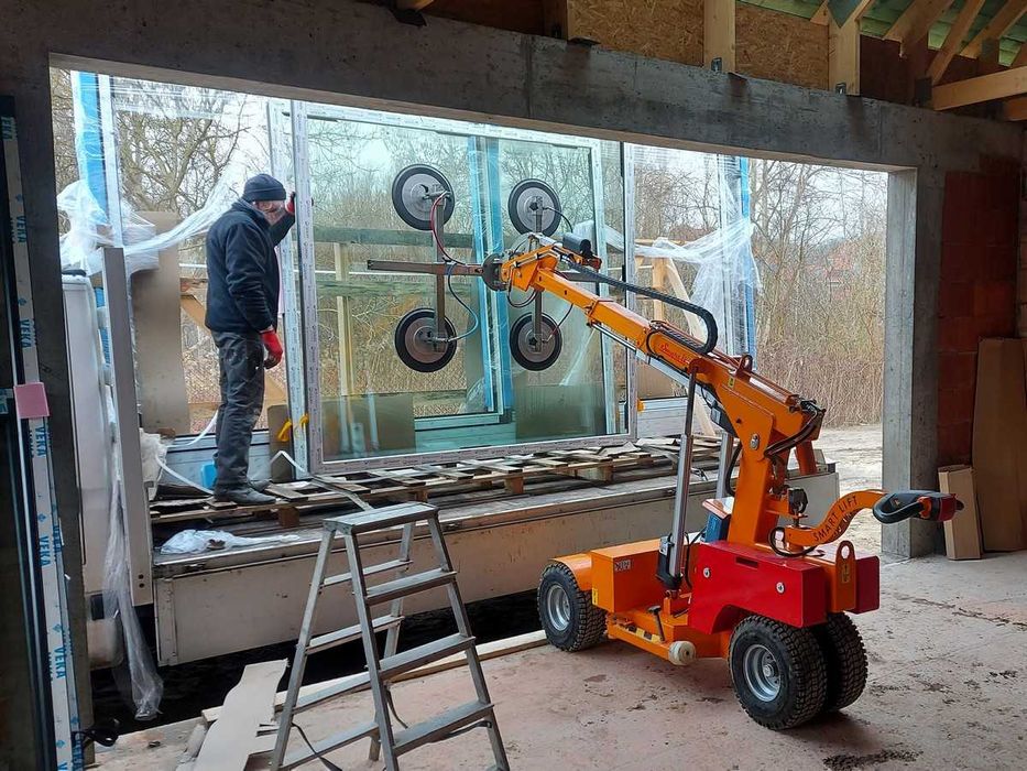 Manipulator do szkła SMARTLIFT SL 608 wynajem mini żuraw do szyb okien