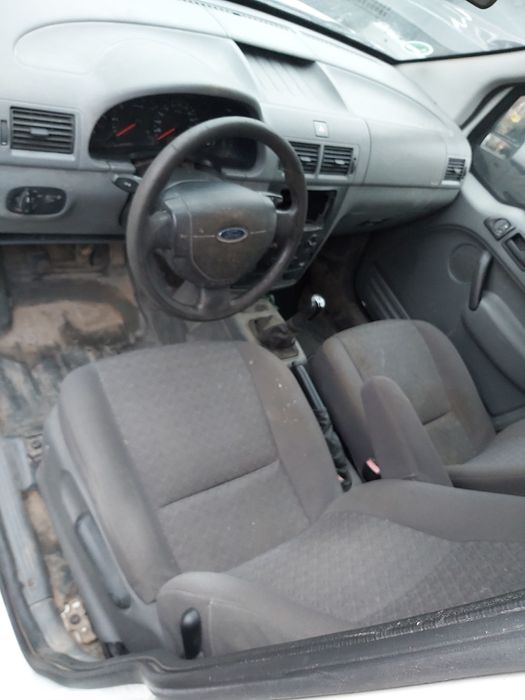 Ford Transit connect fotele przód deska kokpit drzwi hak