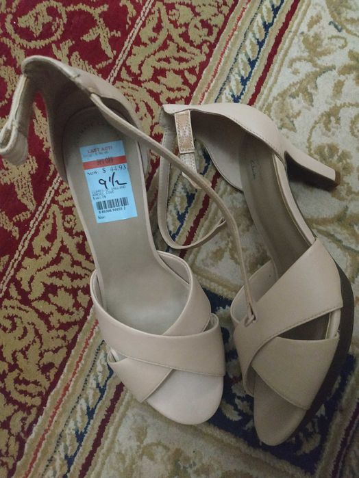 Босоніжки туфлі (закрита п'ята) жіночі