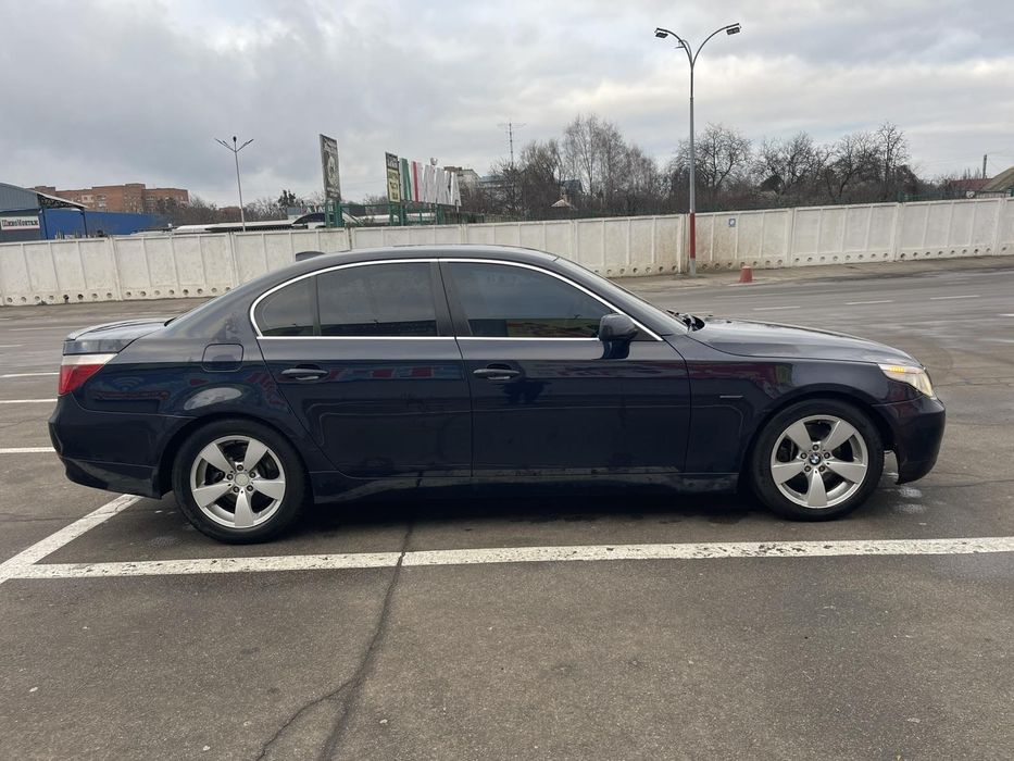 BMW 520 e60 2.2газ автомат