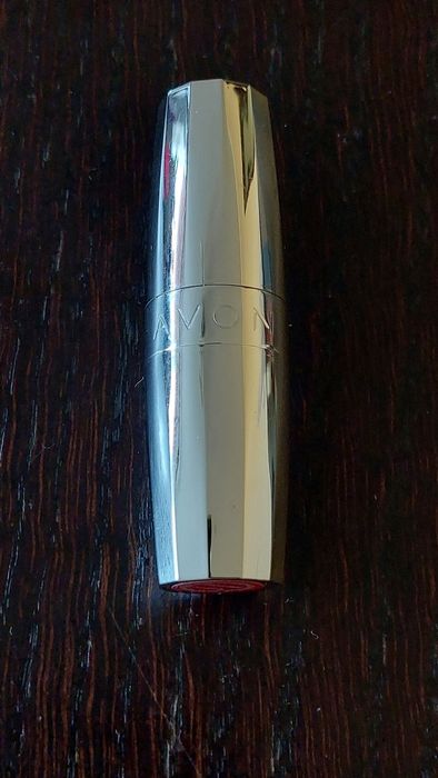 Avon Matte Legend matowa szminka pomadka do ust Unforgettable