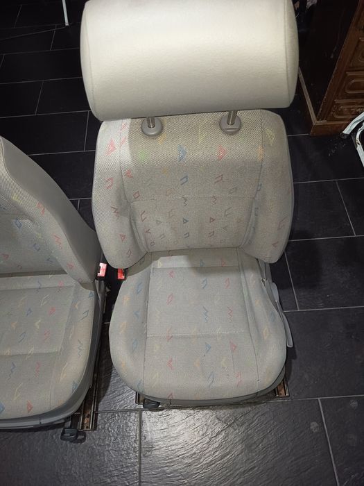 Bancos VW Caddy 2008