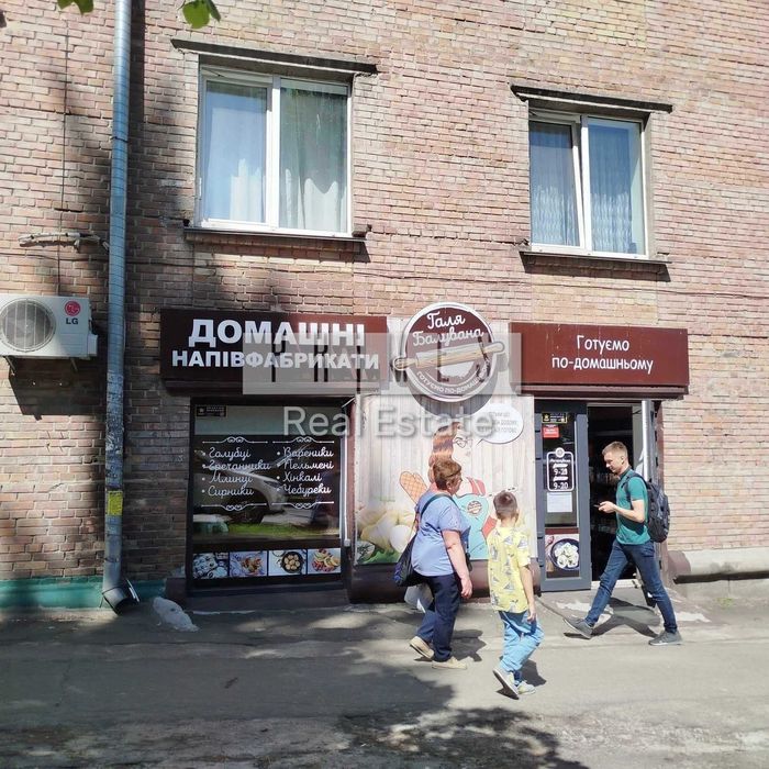 Продаж торгівельного приміщенння, вул. Шовкуненко, 8/20, Солом'янський район