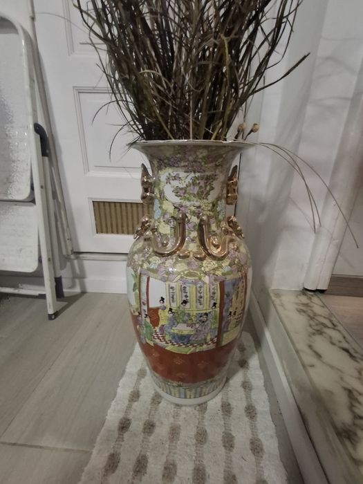 Vaso de Chão Gigante Chinês (65 cm) - Porcelana Pintada à Mão e Dourados