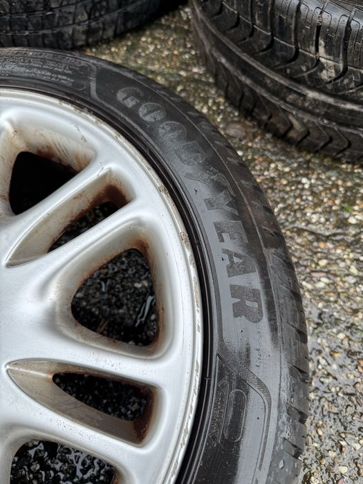 Резина r17 225/45 Goodyear