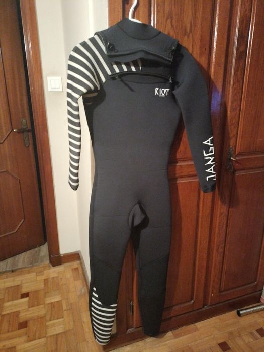 Fato surf Janga Riot 4.3 Size SM