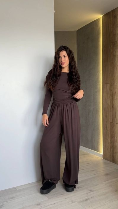 Костюм жіночий з палаццо