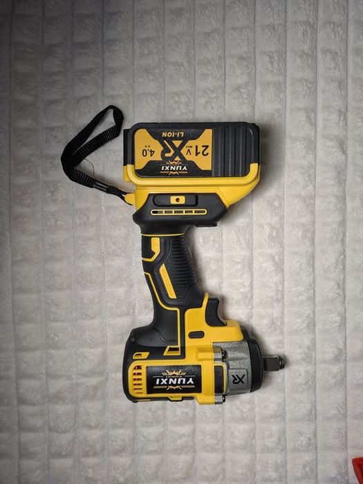 Klucz udarowy na baterie 21V