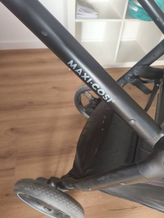 Carrinho de bebé maxi cosi