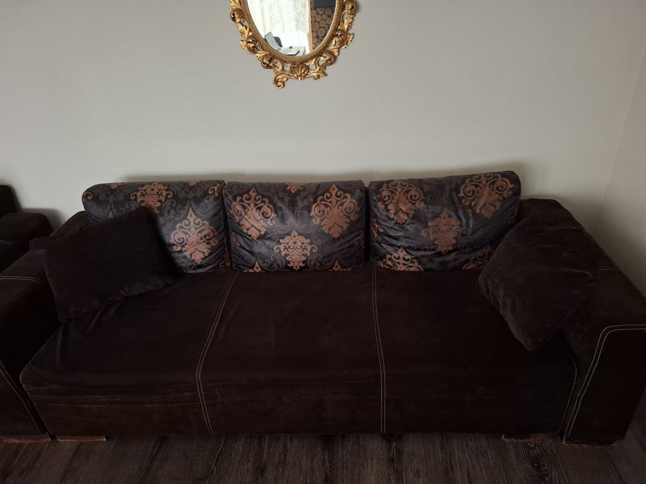 Sofa + fotel z podnóżkiem