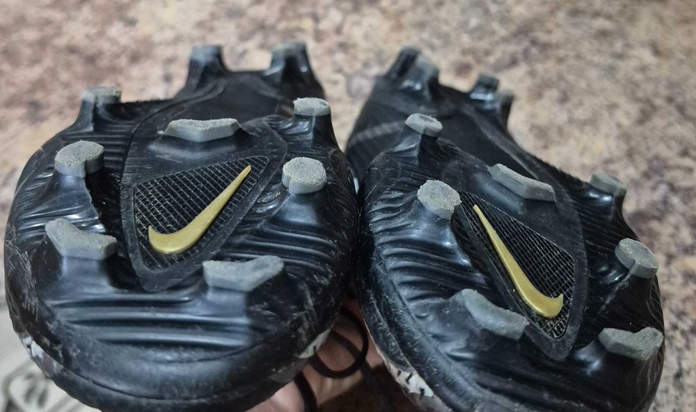 Продам бутси  Nike