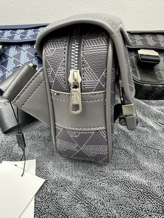 Bolsas lacoste .