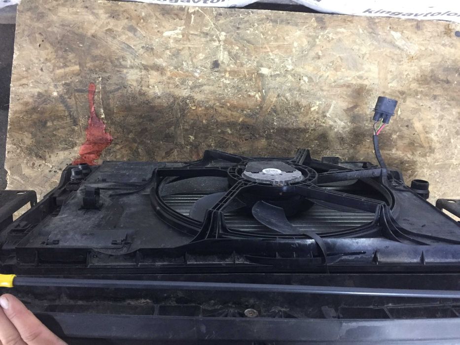 Передня панель телевизор Skoda Octavia A7 1.6TDI Шкода Октавия А7