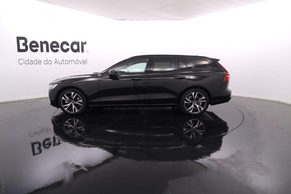 Volvo V60 2.0 B4 Plus Dark Auto