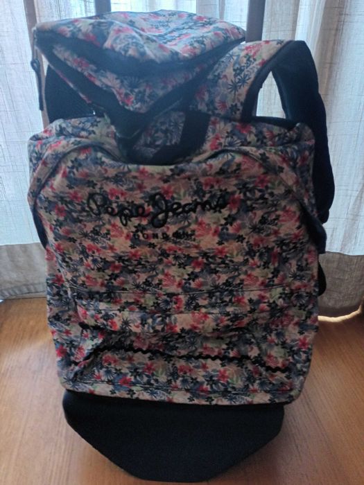 Material escolar Mochila/estojo Pepe Jeans com possibildade de trolley
