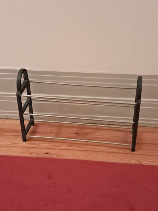 Sapateira metalica e plastico
