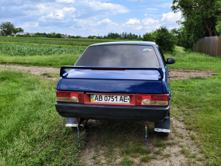 Продам автомобіль ваз 21099