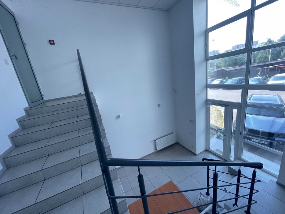 Приміщення під офіс на Митниці