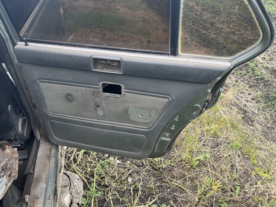 Карти дверей бмв Е 28