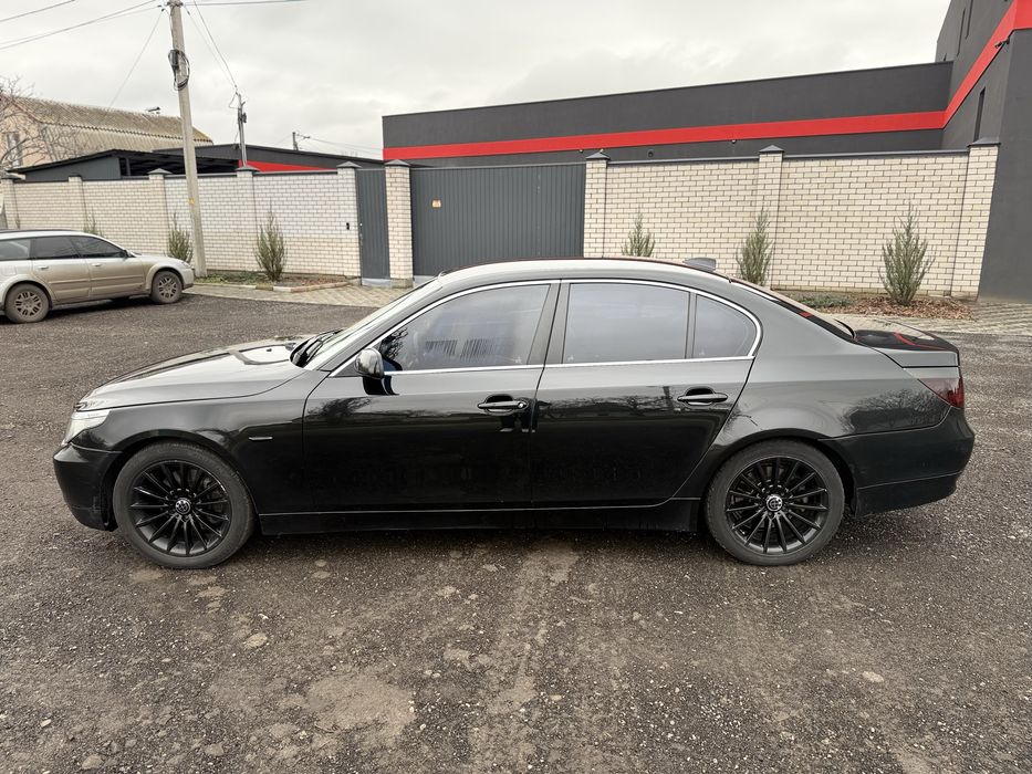 Продам BMW E60 2.5 АКПП гбо газ бензин