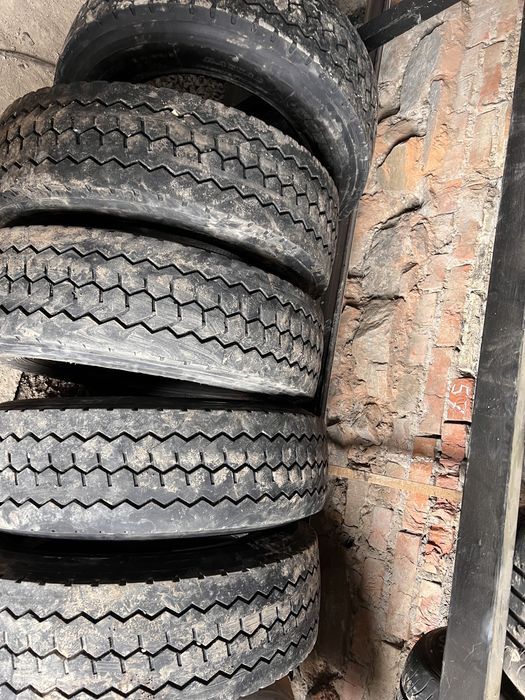 Шини 245/70R19,5