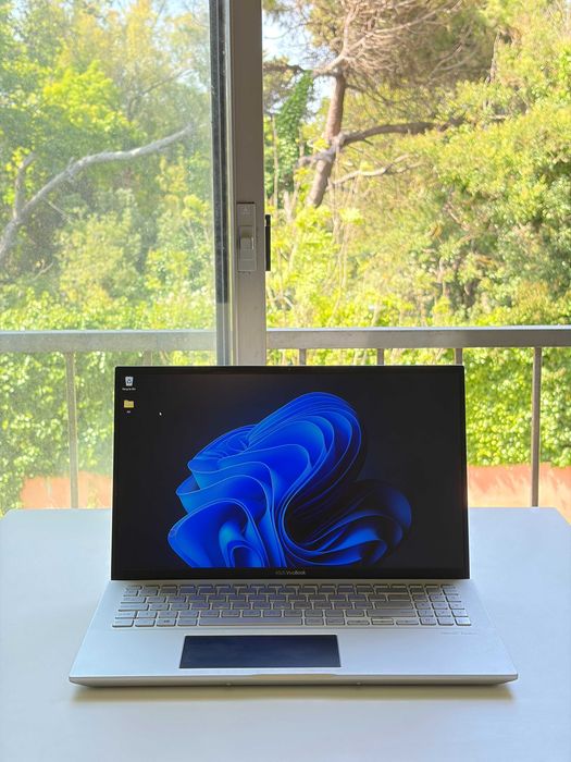 ASUS VivoBook S15 / X532FLC Laptop