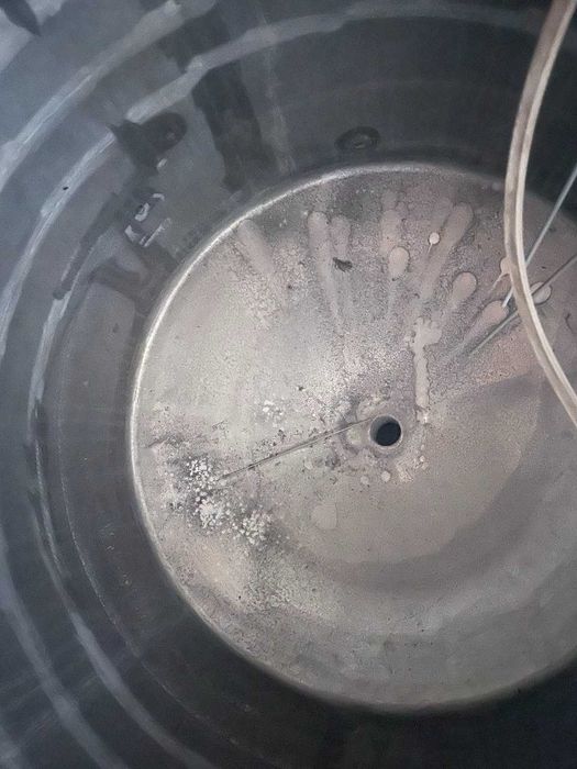 Ємність нержавіюча харчова 1.5 м³ | Вертикальна бочка | З утепленням