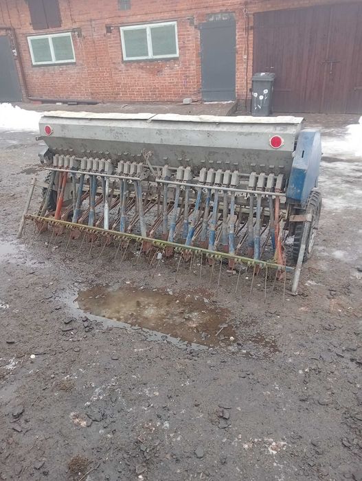Sprzedam siewnik agregat pług