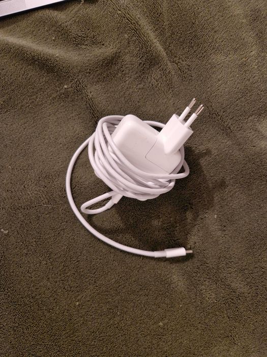 MacBook Air 13" (2020)