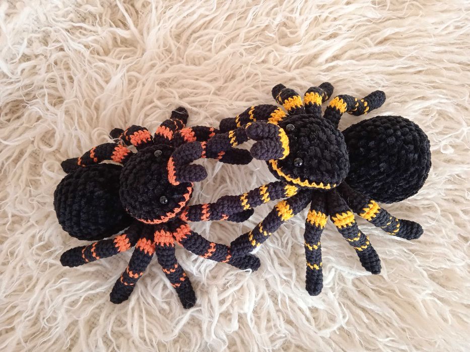 pająk ptasznik- wersja III, maskotka na szydełku, amigurumi, hand made