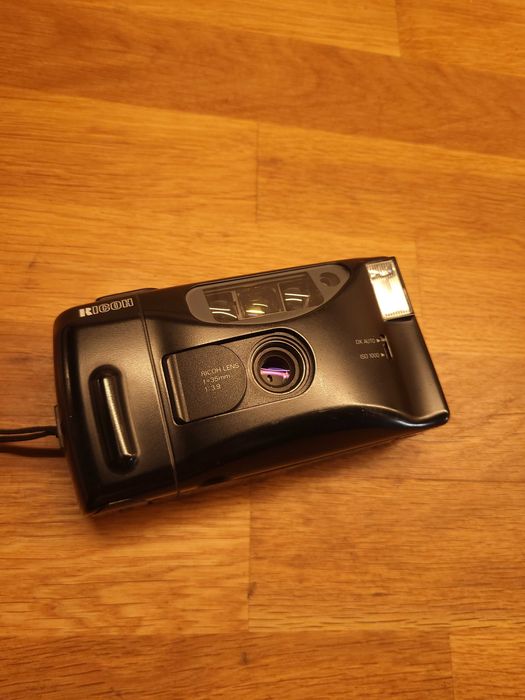 Aparat analogowy Ricoh S-30