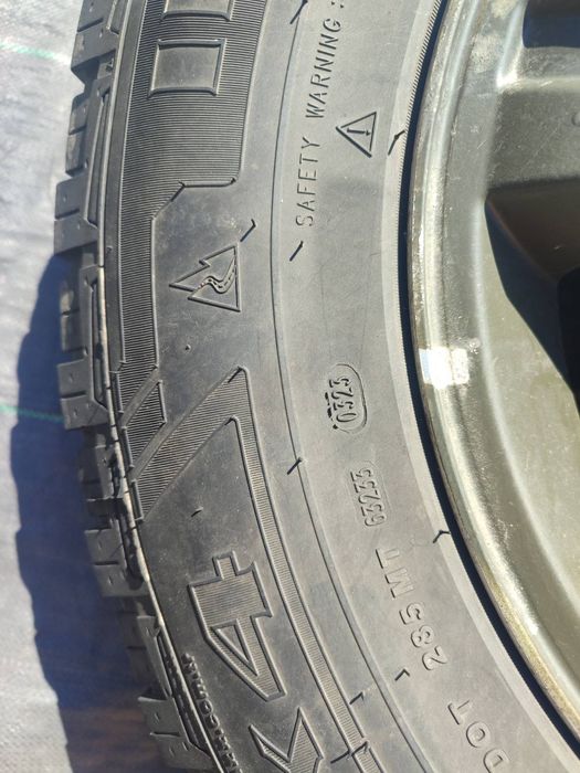 Диски з Шинами на 16 KIA Sorento 5*139,7. 4*4 Болотяна 245*70