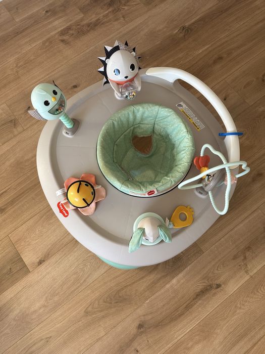 Ігровий центр ходунки-пригунки Tiny love