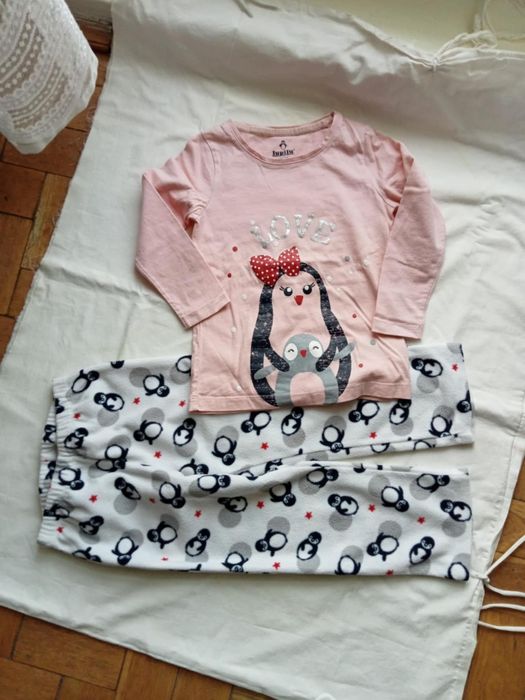 2 piżamki dziewczęce ciepłe