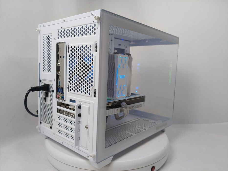 Komputer Gamingowy i7-12700, RTX 5070 Ti, 32 GB DDR5,1 TB SSD,Win 11