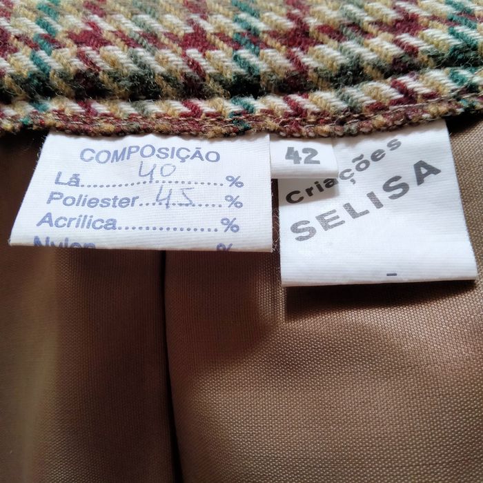 Saia 40% lã quadrados