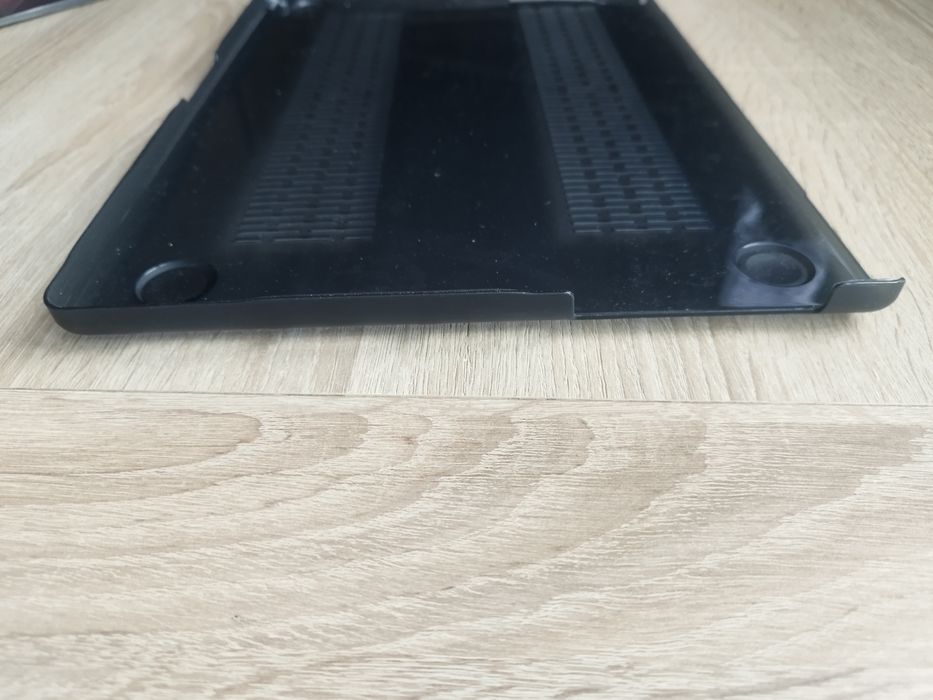Twarde etui obudowa MacBook Pro 16