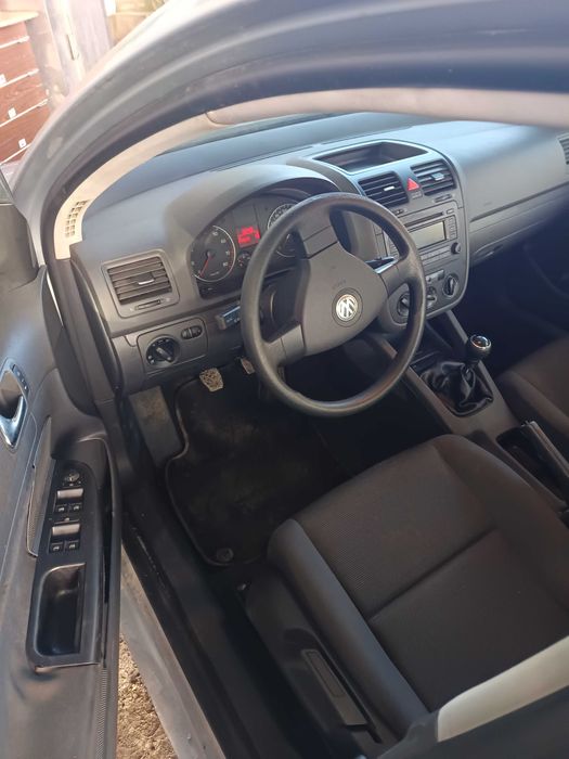 Golf V 1600 gasolina 2006