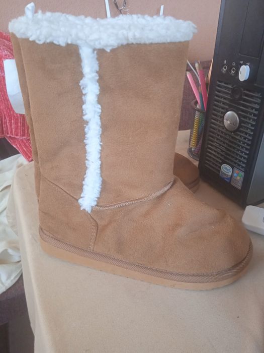 Уги H&M нові 350грн