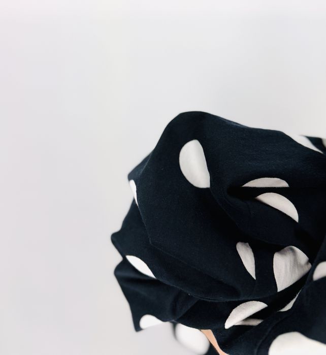 Czarna sukienka w białe grochy 3XL 46