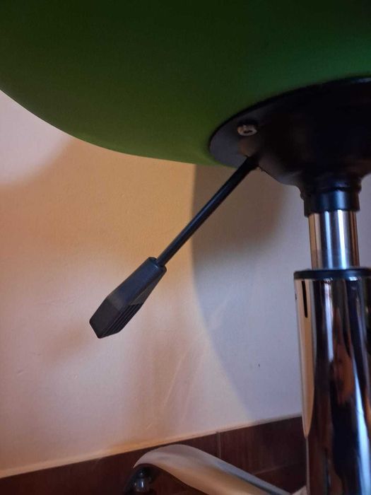 krzesło obrotowe dla dziecka